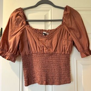 Cute puff sleeve top
